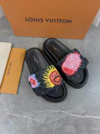 Picture of Louis Vuitton Slippers _SKULVsz35-45mnf02121156
